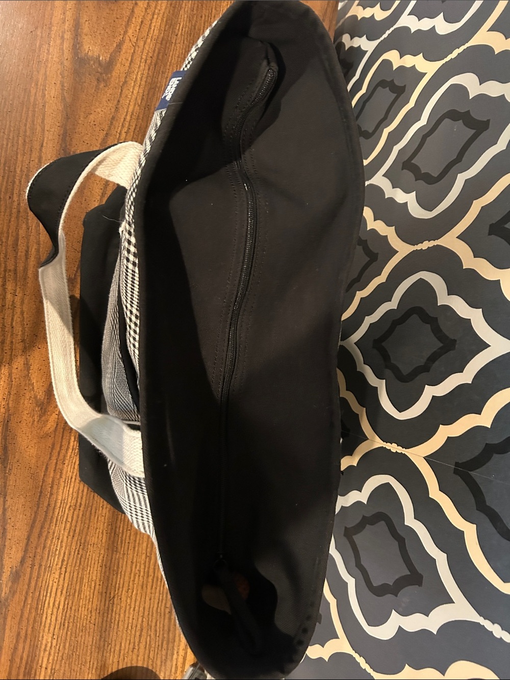 Lands' End Large Black and White Plaid Canvas Tote with long Straps with Zipper - Picture 6 of 6